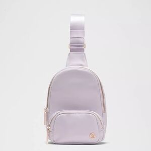 Lululemon Everywhere Sling Bag Small